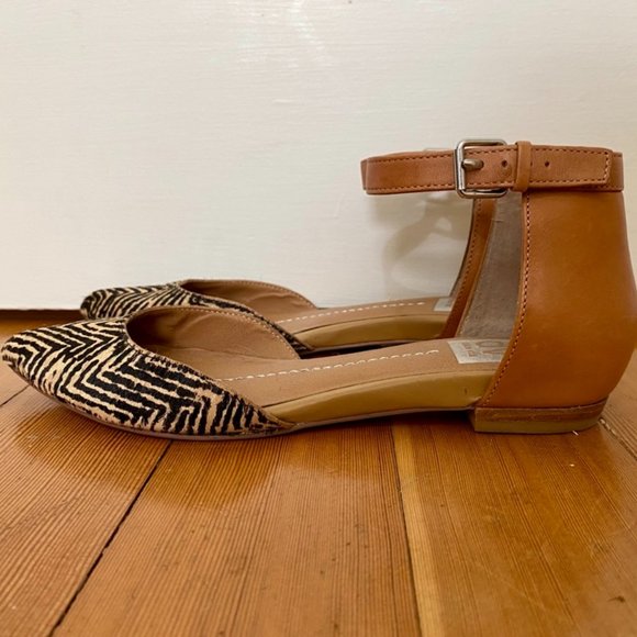*NOT FOR SALE/SOLD* Dolce Vita Zebra Print Mohair Ankle Flats (Sz 7) - Picture 3 of 5